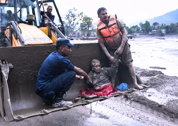 La devastadora inundación del río Bhotekoshi, Rasuw