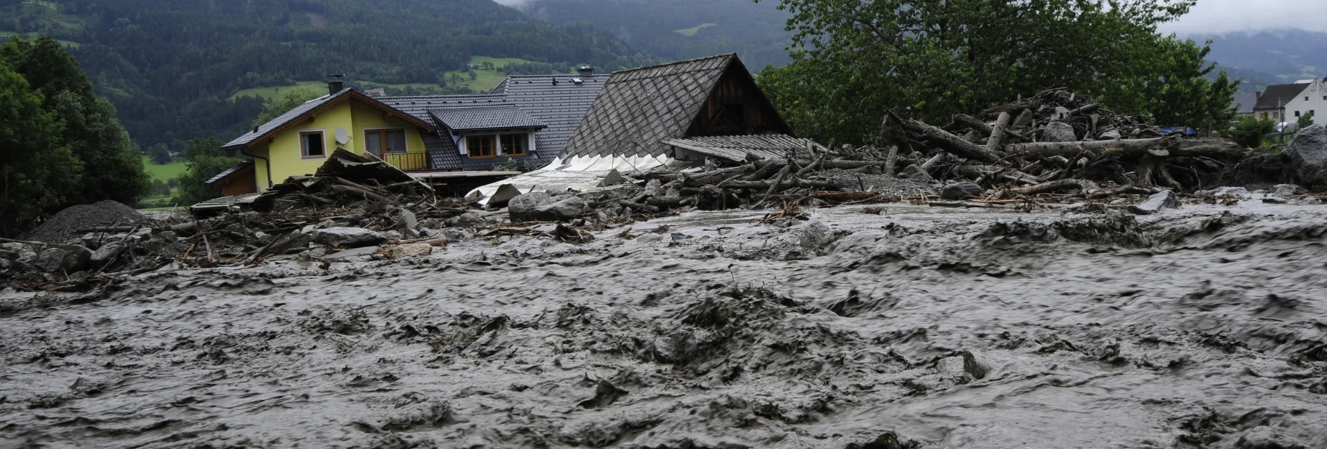 Desastre por inundaciones en Nepal en 2026: Situación actual, esfuerzos de rescate y socorro, y cómo apoyar a las familias afectadas.