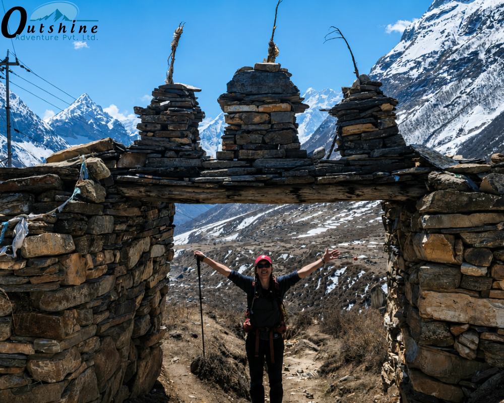 Magníficas vistas del Monte Manaslu durante el recorrido del Circuito Manaslu en Nepal.