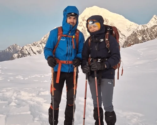 Best Travel Agency For Yalapeak ()