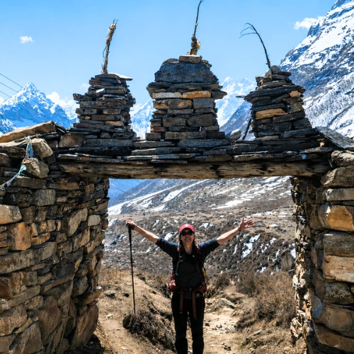 trek-valle-tsum-nepal