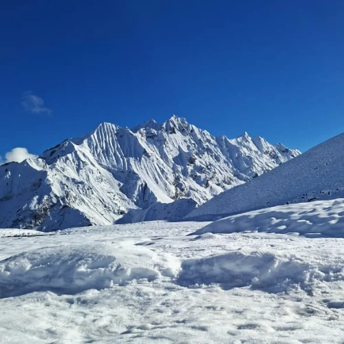 Escalada al Yala Peak con Trekking al Valle de Langtang